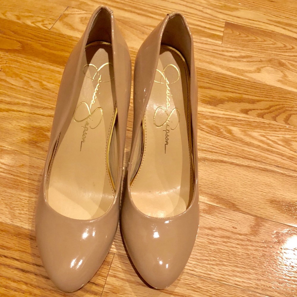Jessica Simpson Nude Malia pumps (size 7)